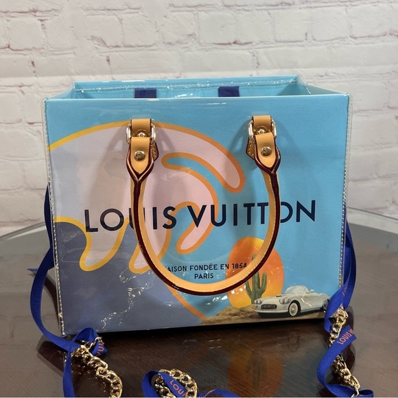 LOUIS VUITTON GIFT BAG wrapped in clear PVC limited edition desert theme - Picture 5 of 13